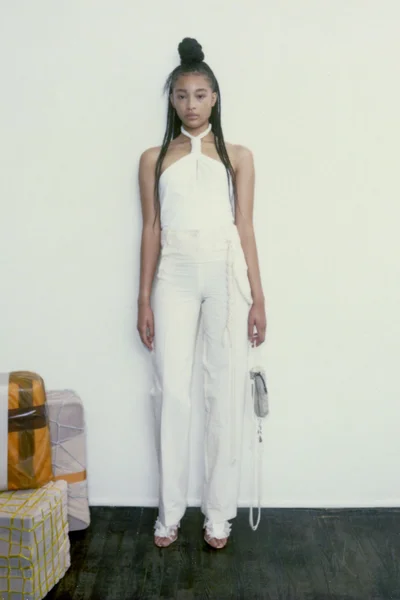 Look 16